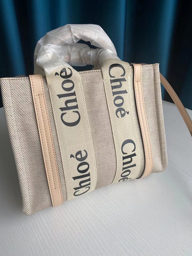 Chloe Small Woody Tot Bag number which has continued to be popular in 2021 6051-2a33e44d